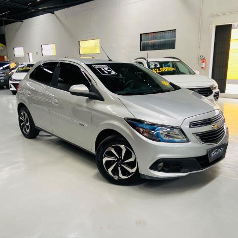 CHEVROLET Onix Hatch 1.4 4P FLEX LT, Foto 3