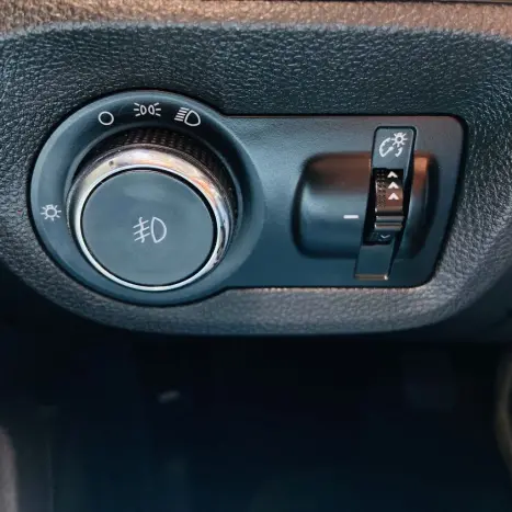 CHEVROLET Onix Hatch 1.4 4P FLEX LT, Foto 12