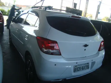 CHEVROLET Onix Hatch 1.0 4P FLEX LT, Foto 2