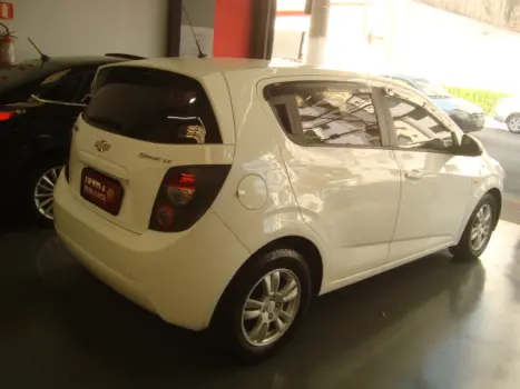 CHEVROLET Sonic Hatch 1.6 16V 4P LT FLEX AUTOM�TICO, Foto 2