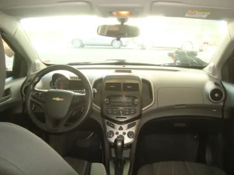 CHEVROLET Sonic Hatch 1.6 16V 4P LT FLEX AUTOM�TICO, Foto 6