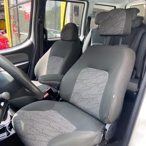 FIAT Doblo 1.8 16V 4P FLEX ESSENCE 7 LUGARES, Foto 22