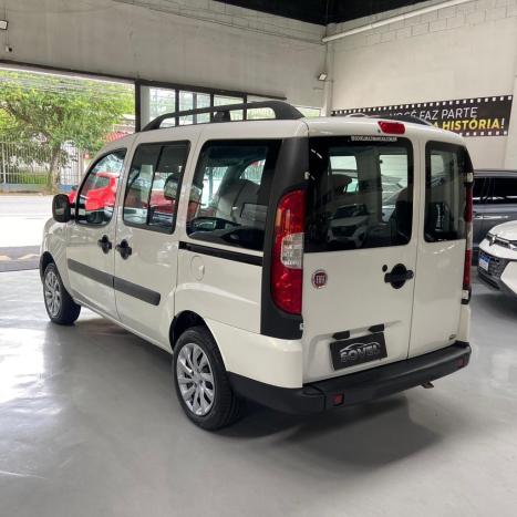 FIAT Doblo 1.8 16V 4P FLEX ESSENCE 7 LUGARES, Foto 4