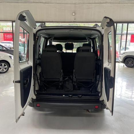 FIAT Doblo 1.8 16V 4P FLEX ESSENCE 7 LUGARES, Foto 6