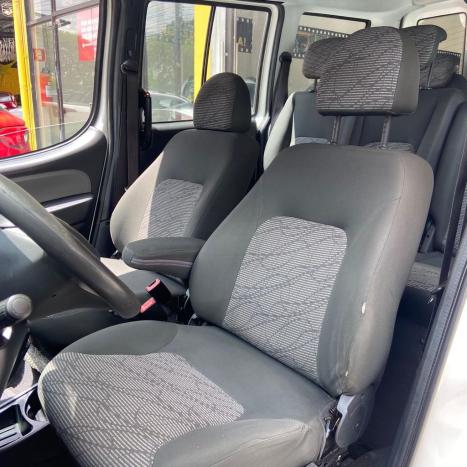 FIAT Doblo 1.8 16V 4P FLEX ESSENCE 7 LUGARES, Foto 22