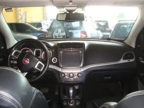 FIAT Freemont 2.4 16V 4P PRECISION AUTOMTICO 7 LUGARES, Foto 2