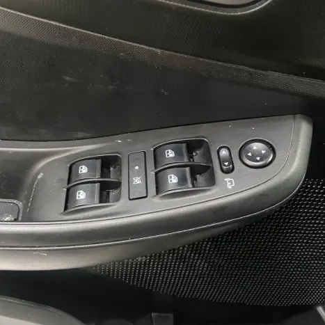 FIAT Pulse 1.3 16V 4P FLEX DRIVE AUTOMÁTICO CVT, Foto 8 FIAT Pulse 1.3 16V 4P FLEX DRIVE AUTOMÁTICO CVT, Foto 8