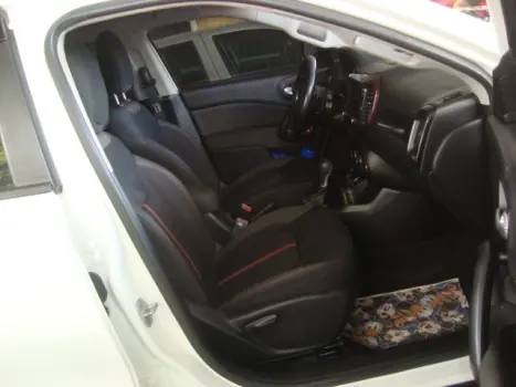 FIAT Toro 1.8 16V 4P FLEX FREEDOM AUTOM�TICO, Foto 4