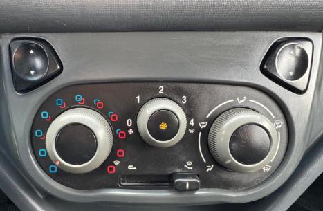 FIAT Uno 1.0 FLEX VIVACE CELEBRATION, Foto 15