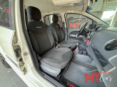 FIAT Uno 1.4 4P FLEX SPORTING, Foto 15