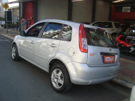 FORD Fiesta Hatch 1.0 4P FLEX, Foto 2