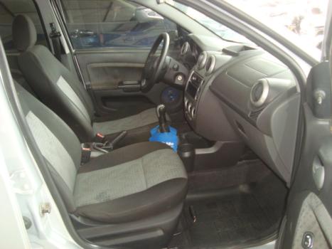 FORD Fiesta Sedan 1.6 16V 4P SE FLEX, Foto 4