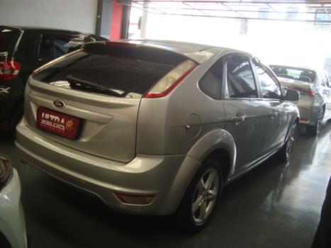 FORD Focus Hatch 1.6 4P, Foto 2