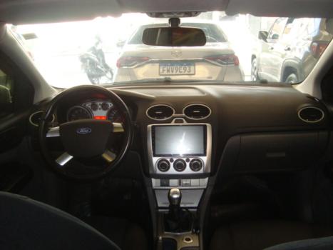 FORD Focus Hatch 1.6 4P, Foto 6