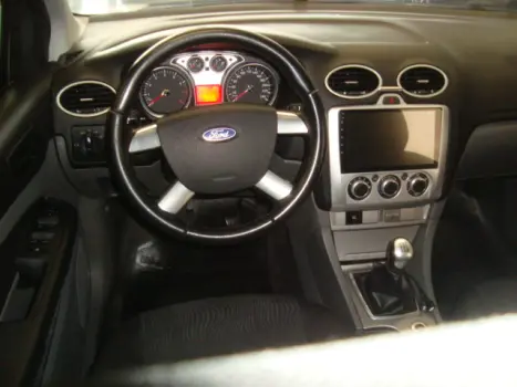 FORD Focus Hatch 1.6 4P, Foto 7