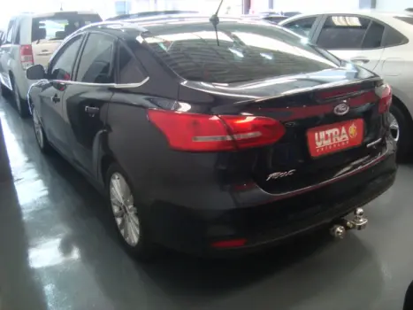 FORD Focus Sedan 2.0 16V 4P FLEX TITANIUM PLUS POWERSHIFT AUTOM�TICO, Foto 2