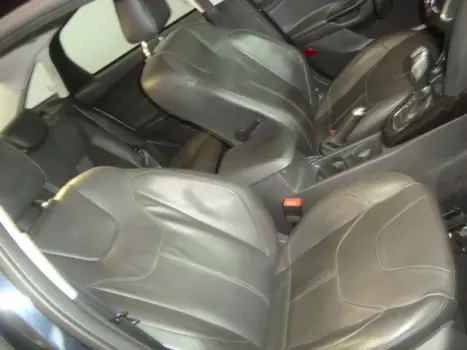 FORD Focus Sedan 2.0 16V 4P FLEX TITANIUM PLUS POWERSHIFT AUTOM�TICO, Foto 4