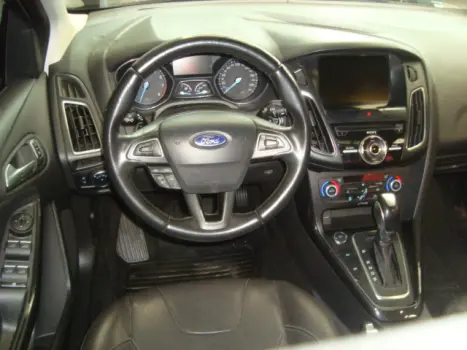 FORD Focus Sedan 2.0 16V 4P FLEX TITANIUM PLUS POWERSHIFT AUTOM�TICO, Foto 7