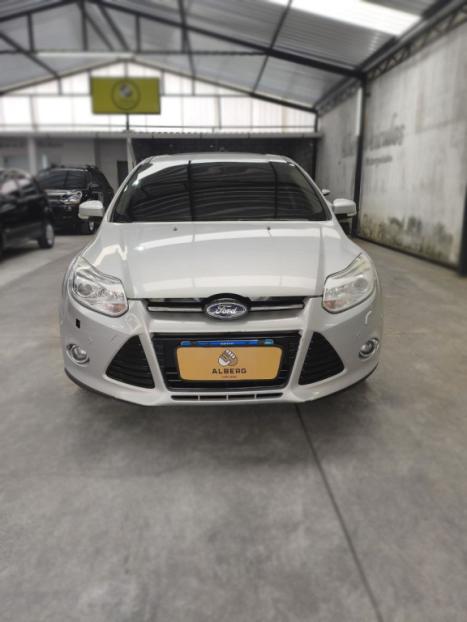 FORD Focus Sedan 2.0 16V 4P FLEX TITANIUM PLUS FASTBACK POWERSHIFT AUTOMÁTICO, Foto 2