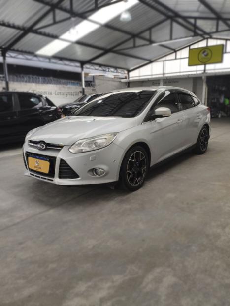 FORD Focus Sedan 2.0 16V 4P FLEX TITANIUM PLUS FASTBACK POWERSHIFT AUTOMÁTICO, Foto 3