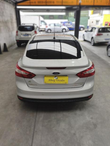 FORD Focus Sedan 2.0 16V 4P FLEX TITANIUM PLUS FASTBACK POWERSHIFT AUTOMÁTICO, Foto 5
