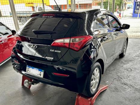 HYUNDAI HB 20 Hatch 1.6 16V 4P FLEX COMFORT PLUS AUTOM�TICO, Foto 3
