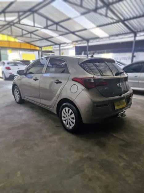 HYUNDAI HB 20 Hatch 1.0 12V 4P FLEX UNIQUE, Foto 4