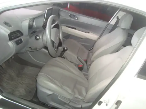 HYUNDAI HB 20 Sedan 1.0 12V 4P FLEX EVOLUTION, Foto 3