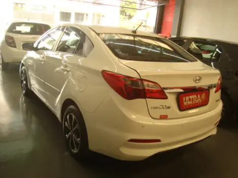 HYUNDAI HB 20 Sedan 1.6 16V 4P FLEX COMFORT AUTOM�TICO, Foto 2