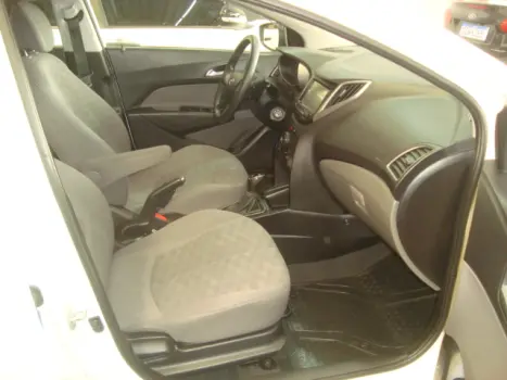 HYUNDAI HB 20 Sedan 1.6 16V 4P FLEX COMFORT AUTOM�TICO, Foto 3
