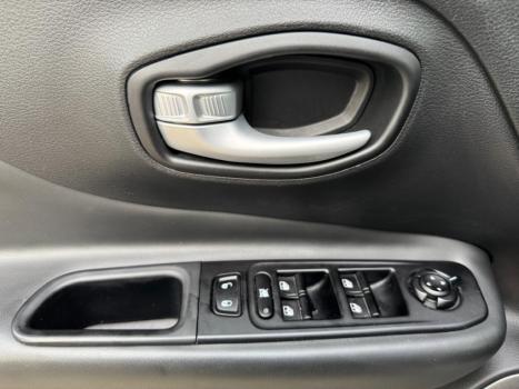 JEEP Renegade 1.3 16V 4P FLEX T270 LONGITUDE TURBO AUTOM�TICO, Foto 16