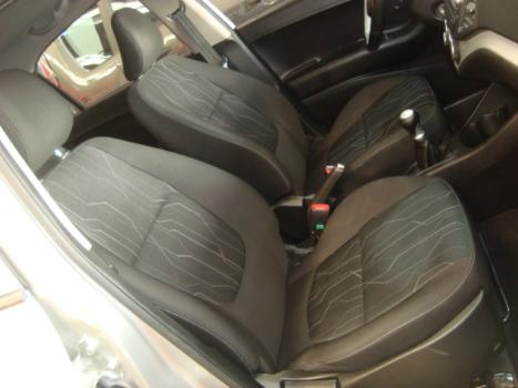 KIA Picanto 1.0 12V 4P FLEX EX, Foto 4