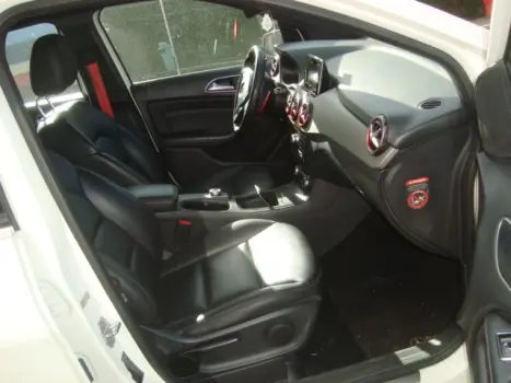 MERCEDES-BENZ B 200 1.6 4P SPORT TURBO AUTOM�TICO, Foto 3