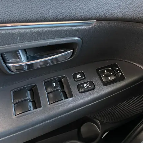 MITSUBISHI ASX 2.0 16V 4P, Foto 4