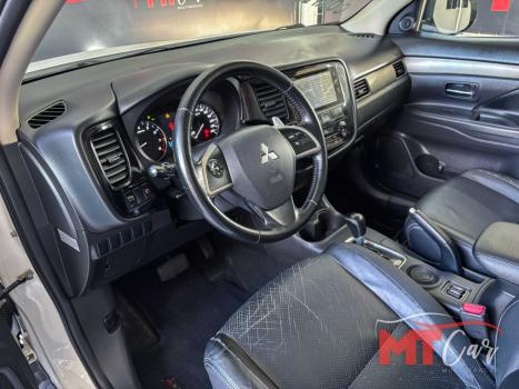 MITSUBISHI Outlander 2.0 16V 4P AUTOM�TICO, Foto 10