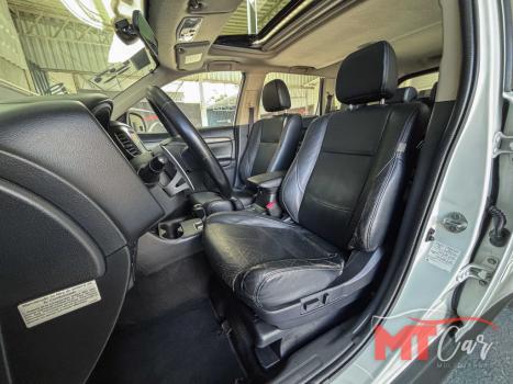 MITSUBISHI Outlander 2.0 16V 4P AUTOM�TICO, Foto 14