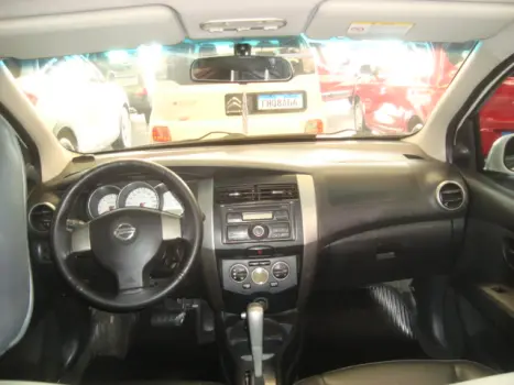 NISSAN Livina 1.6 16V 4P SL X-GEAR FLEX, Foto 6