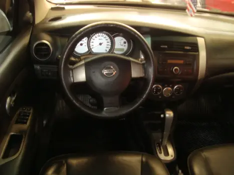 NISSAN Livina 1.6 16V 4P SL X-GEAR FLEX, Foto 7
