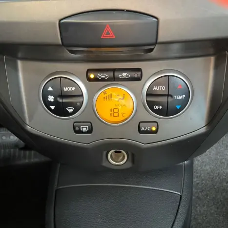 NISSAN Livina 1.8 16V 4P SL FLEX AUTOM�TICO, Foto 15