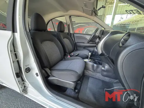 NISSAN March 1.6 16V 4P SV FLEX AUTOMTICO CVT, Foto 15