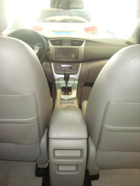 NISSAN Sentra 2.0 16V 4P UNIQUE FLEX AUTOM�TICO CVT, Foto 8