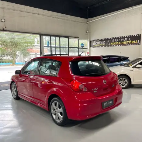 NISSAN Tiida Hatch 1.8 16V 4P Sl AUTOMÁTICO, Foto 4
