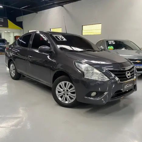 NISSAN Versa Sedan 1.0 4P FLEX, Foto 3