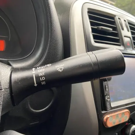 NISSAN Versa Sedan 1.0 4P FLEX, Foto 11