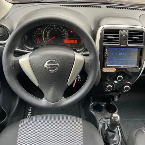 NISSAN Versa Sedan 1.0 4P FLEX, Foto 23