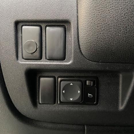 NISSAN Versa Sedan 1.6 16V 4P FLEX SR XTRONIC AUTOM�TICO CVT, Foto 10