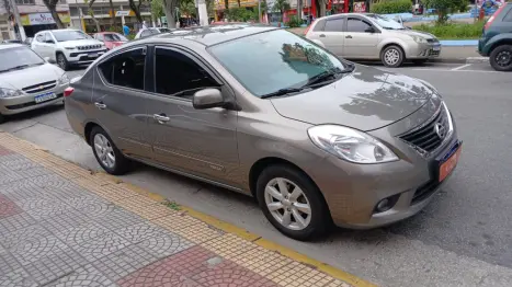 NISSAN Versa Sedan 1.6 16V 4P FLEX SL, Foto 1