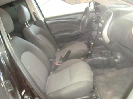 NISSAN Versa Sedan 1.0 4P FLEX S, Foto 3