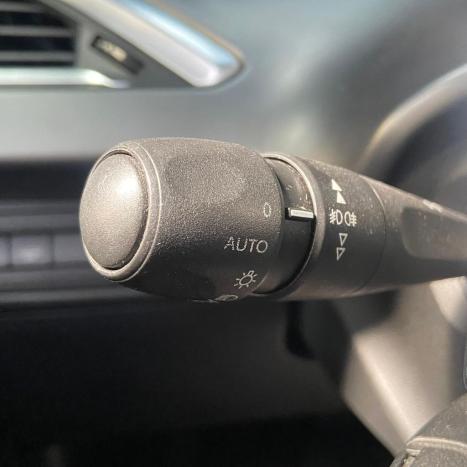 PEUGEOT 208 1.6 16V 4P FLEX GRIFFE AT6 AUTOM�TICO, Foto 15
