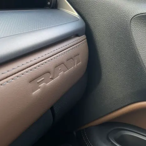 RAM Rampage 2.2 4P LARAMIE TURBO DIESEL 4X4 AUTOM�TICO, Foto 27